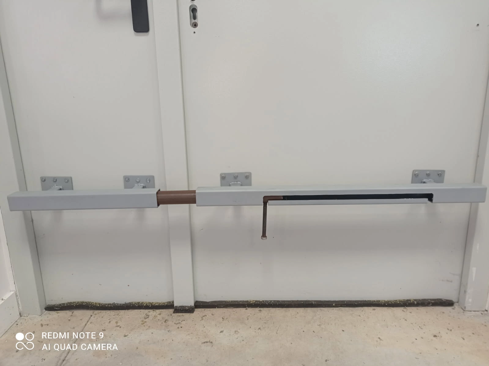 Barre de sécurité haute résistance anti-effraction